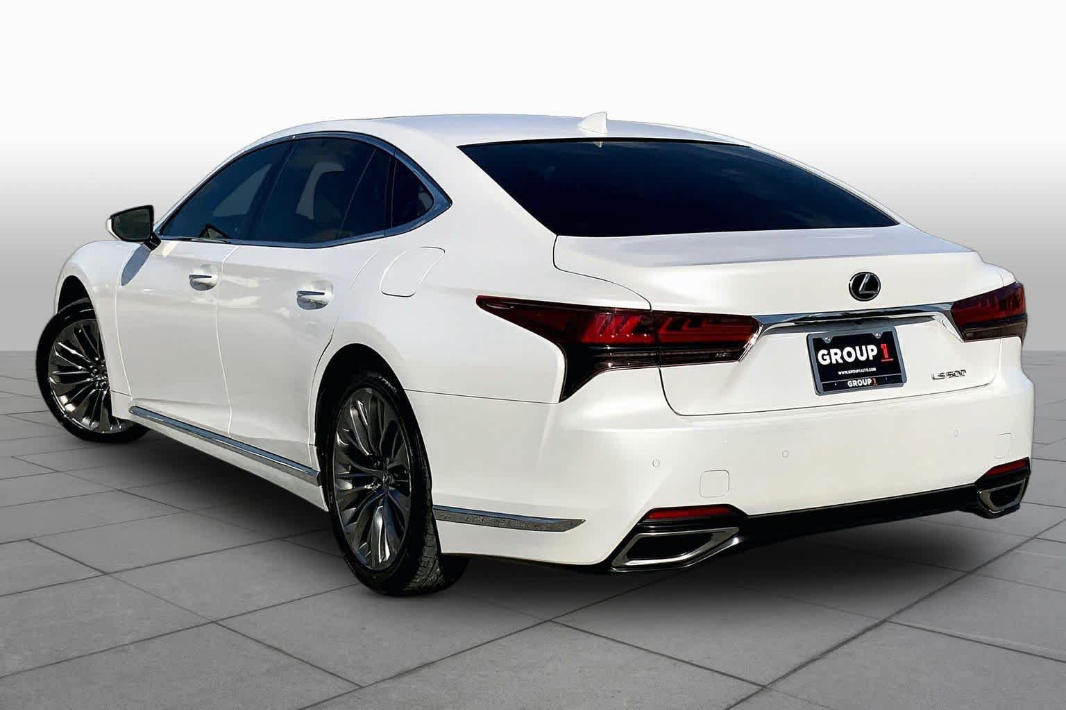 Used 2021 Lexus LS 500 w/ Accessory Package (Z2) RWD image 12