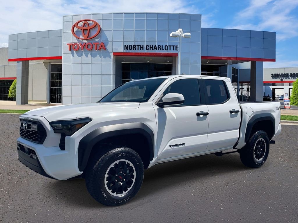 Used 2025 Toyota Tacoma TRD Off-Road AWD/4WD image 4