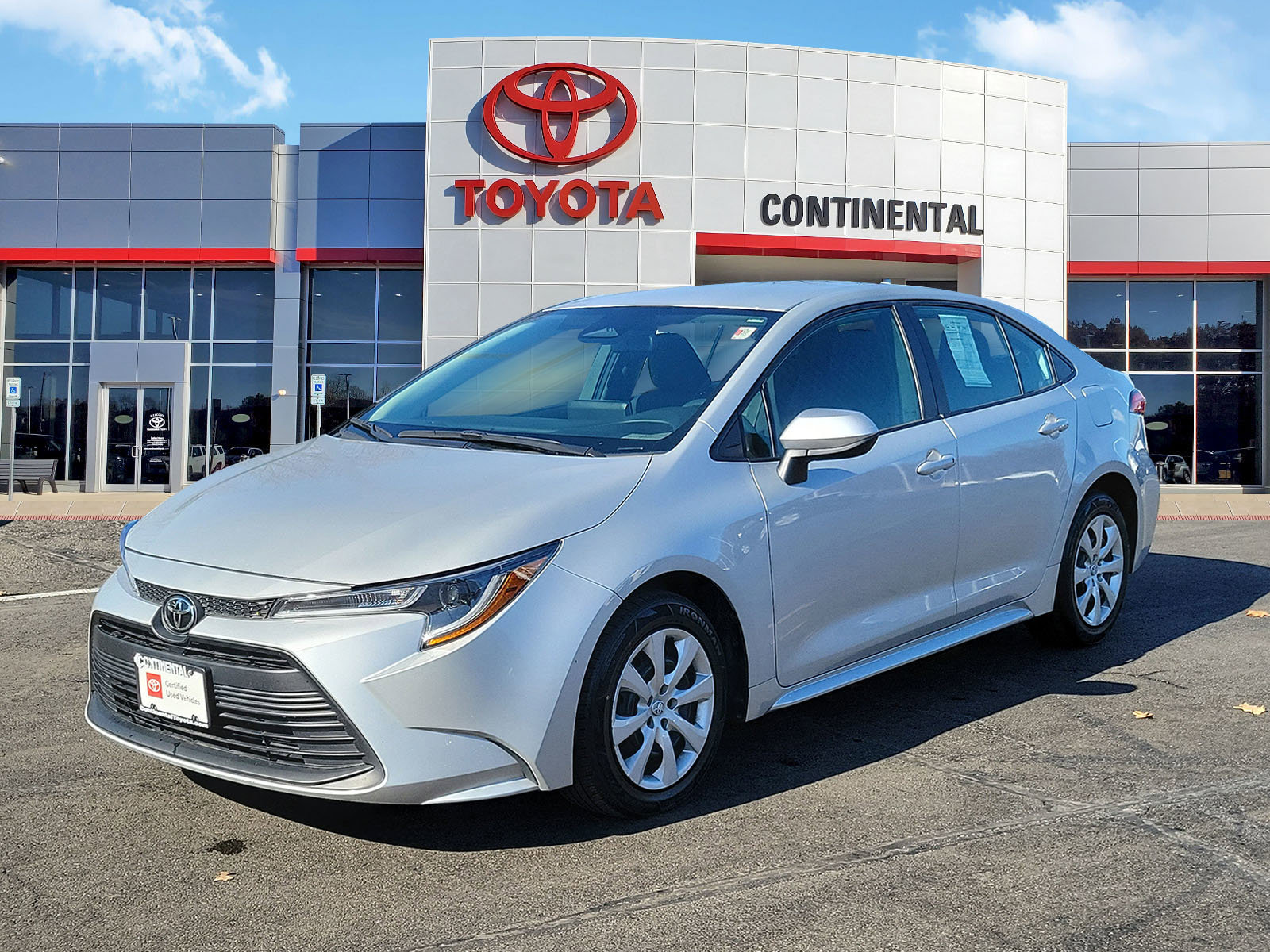 Certified 2024 Toyota Corolla LE image 3