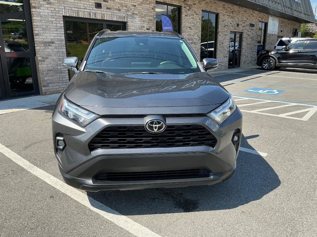 Used 2022 Toyota RAV4 XLE Premium FWD image 9