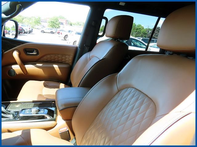 Used 2023 INFINITI QX80 Sensory w/ All-Season Package AWD/4WD image 17