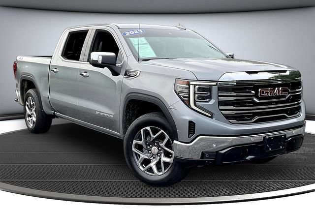 Used 2023 GMC Sierra 1500 SLT w/ SLT Premium Plus Package AWD/4WD image 3