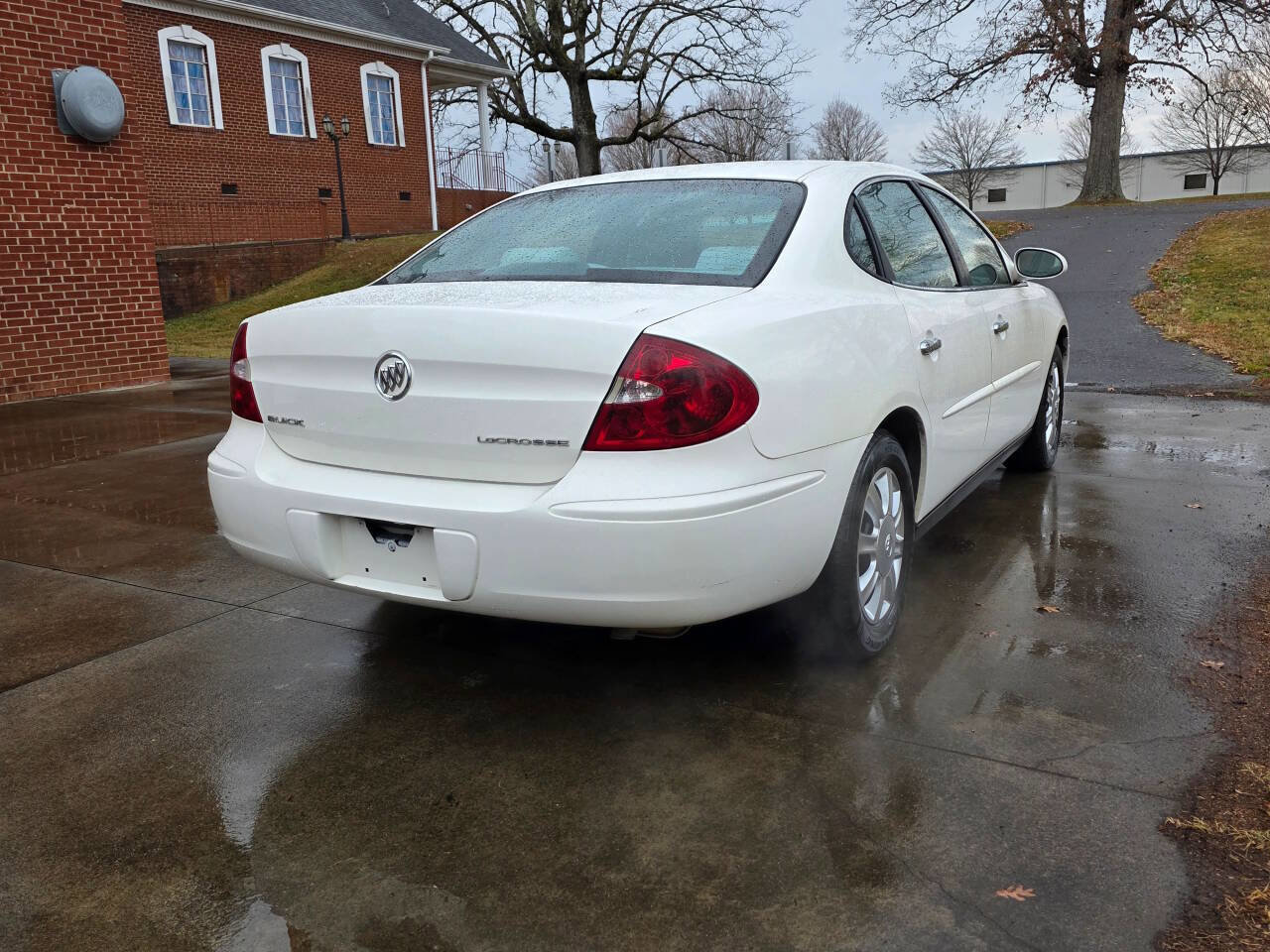 Used 2005 Buick LaCrosse CX image 5