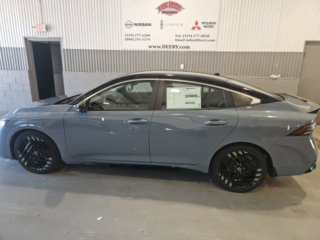 New 2026 Nissan Sentra SR w/ SR All Weather Package FWD image 6