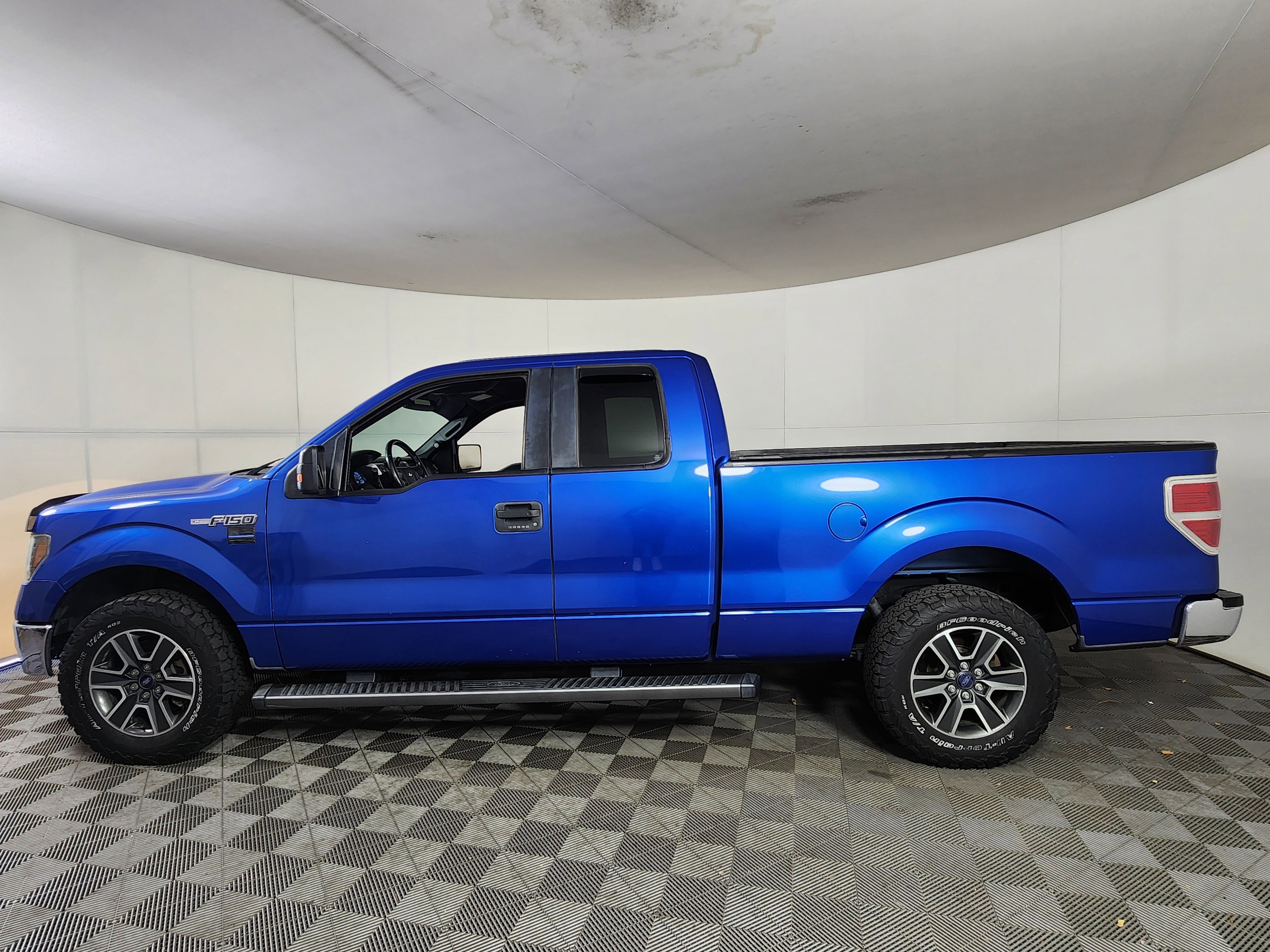Used 2014 Ford F150 XLT w/ Equipment Group 301A Mid RWD image 4