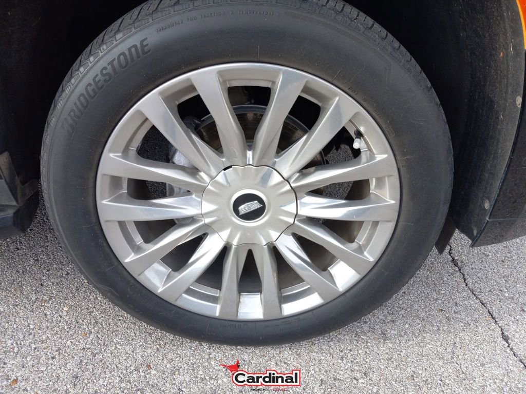 Used 2023 Cadillac Escalade ESV Premium Luxury image 2