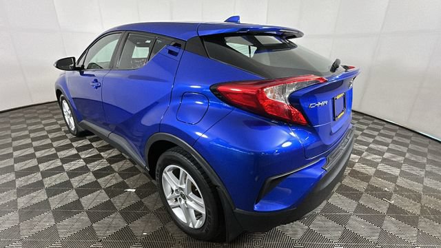 Used 2020 Toyota C-HR LE FWD image 4