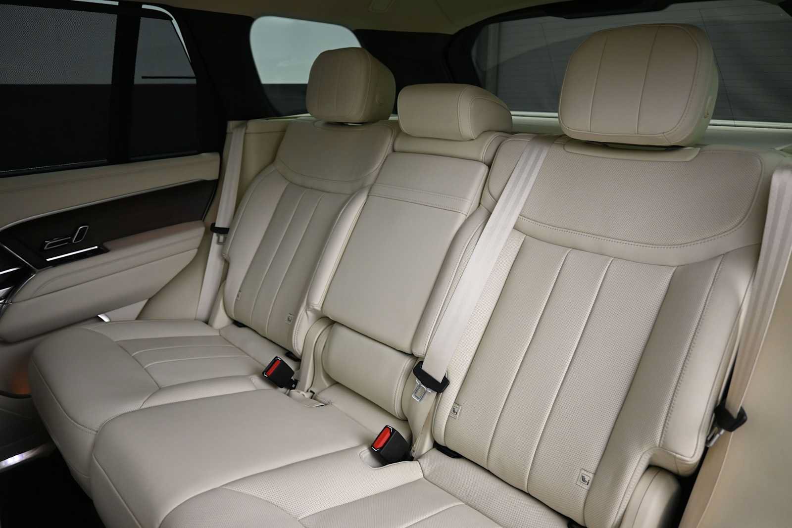 Used 2023 Land Rover Range Rover SE AWD/4WD image 18