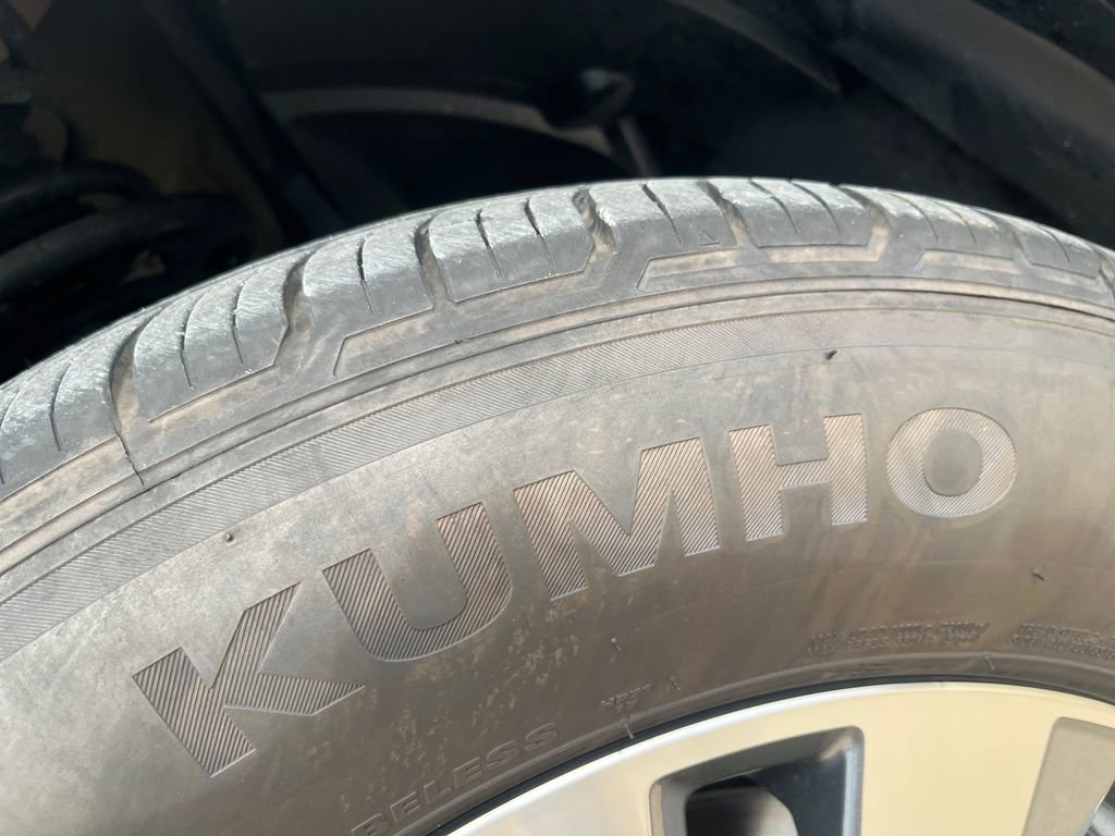 Used 2025 Nissan Pathfinder SL image 25