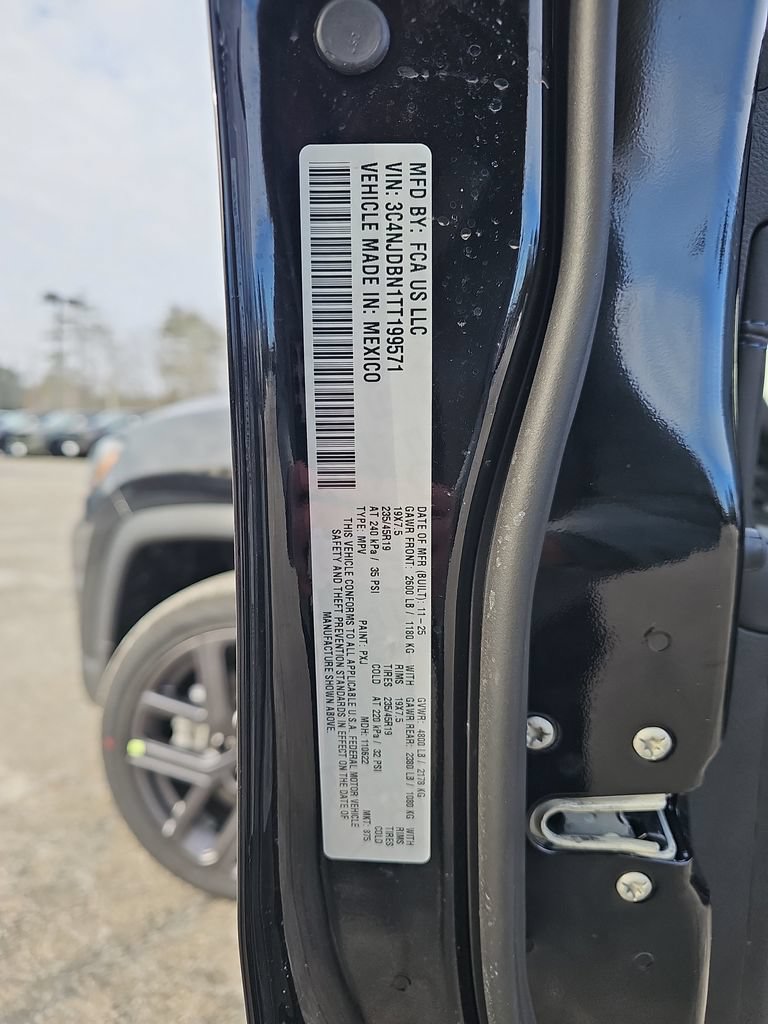 New 2026 Jeep Compass Latitude w/ Sun and Sound Group AWD/4WD image 36