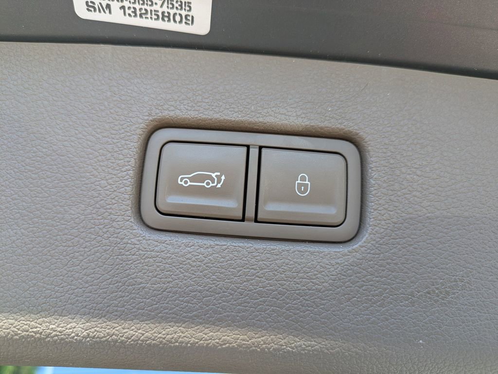 Used 2023 Genesis GV80 3.5T Advanced + w/ Cargo Package image 14