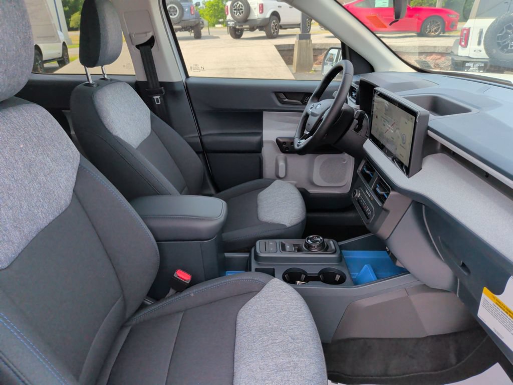 New 2026 Ford Maverick XLT w/ XLT Luxury Package AWD/4WD image 9