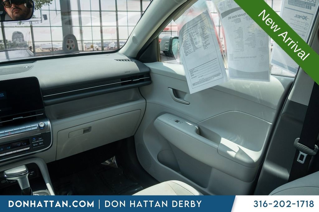 Used 2025 Hyundai Kona SEL FWD image 15