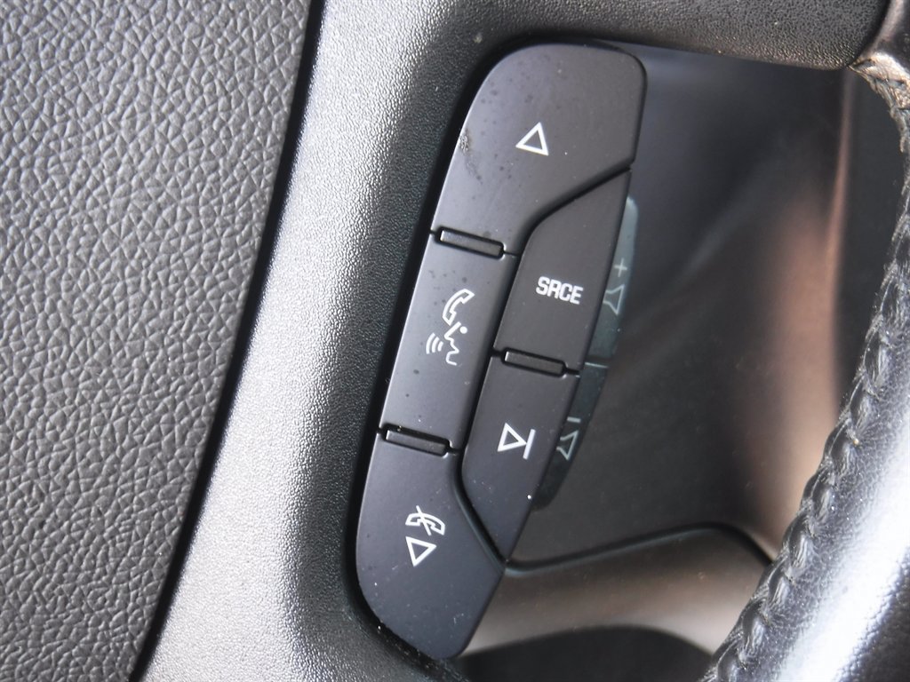 Used 2021 Chevrolet Express 2500 w/ Driver Convenience Package RWD image 15