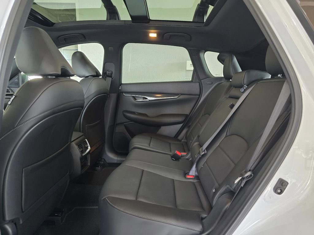 New 2025 INFINITI QX50 Sport image 26