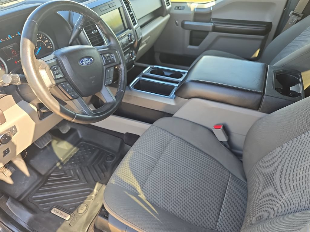 Used 2017 Ford F150 XLT w/ Equipment Group 302A Luxury AWD/4WD image 16
