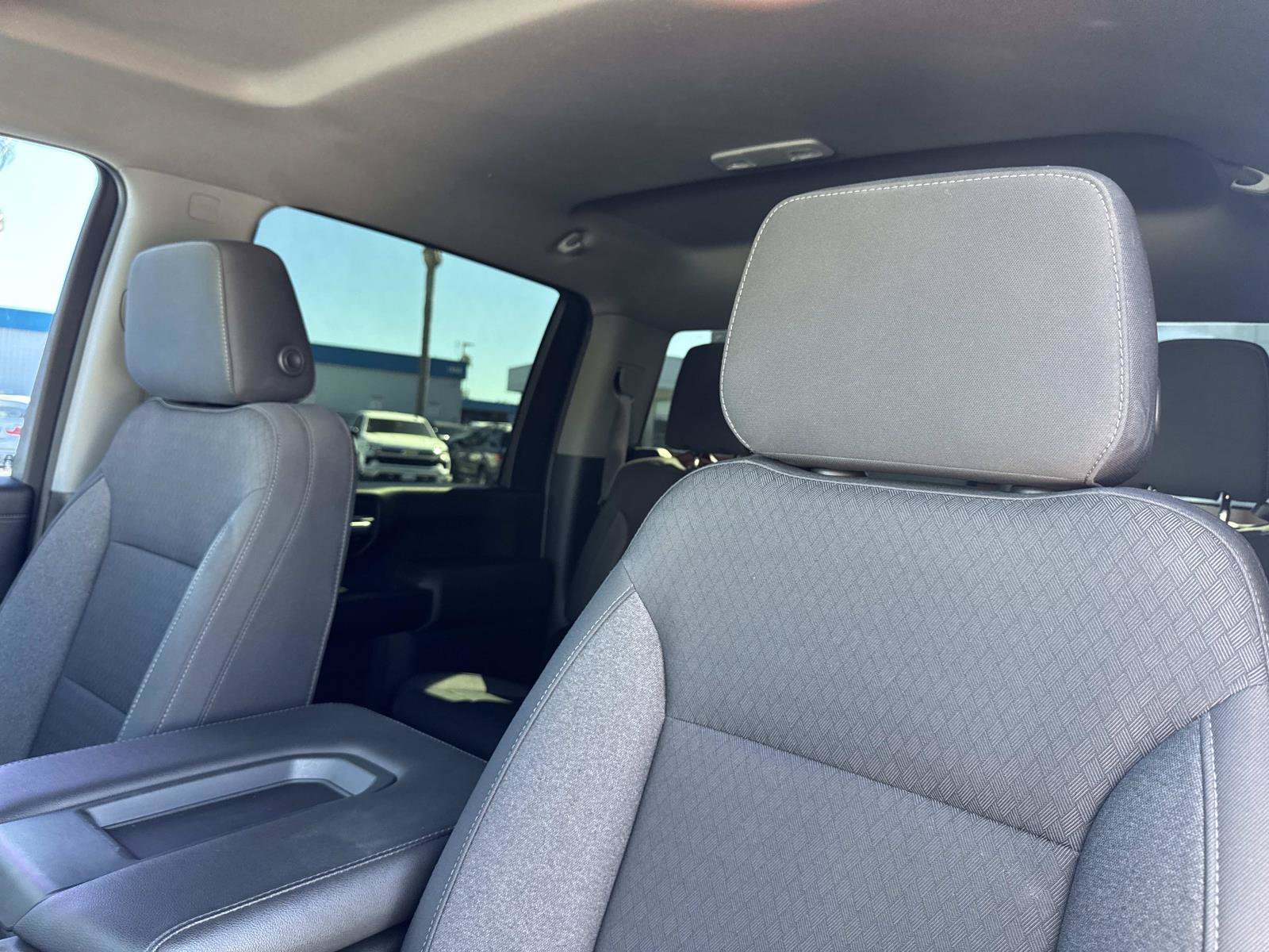 Used 2020 Chevrolet Silverado 2500 LT w/ Advanced Trailering Package AWD/4WD image 23