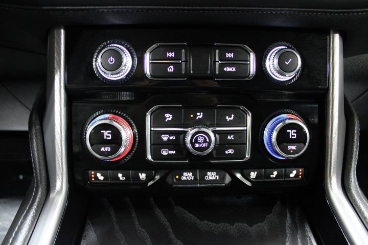 Used 2024 GMC Yukon XL Denali image 34