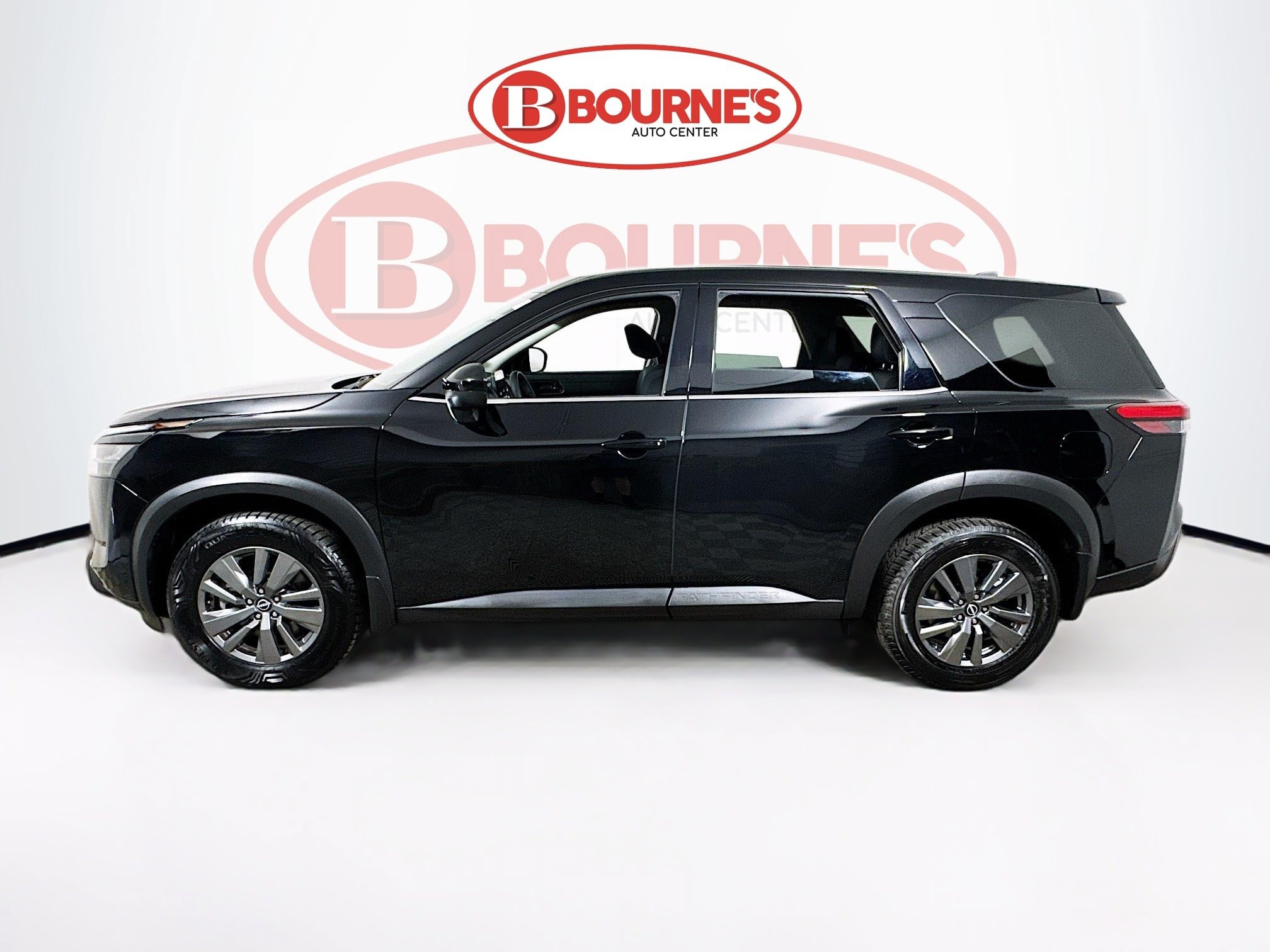 Used 2025 Nissan Pathfinder S AWD/4WD image 6
