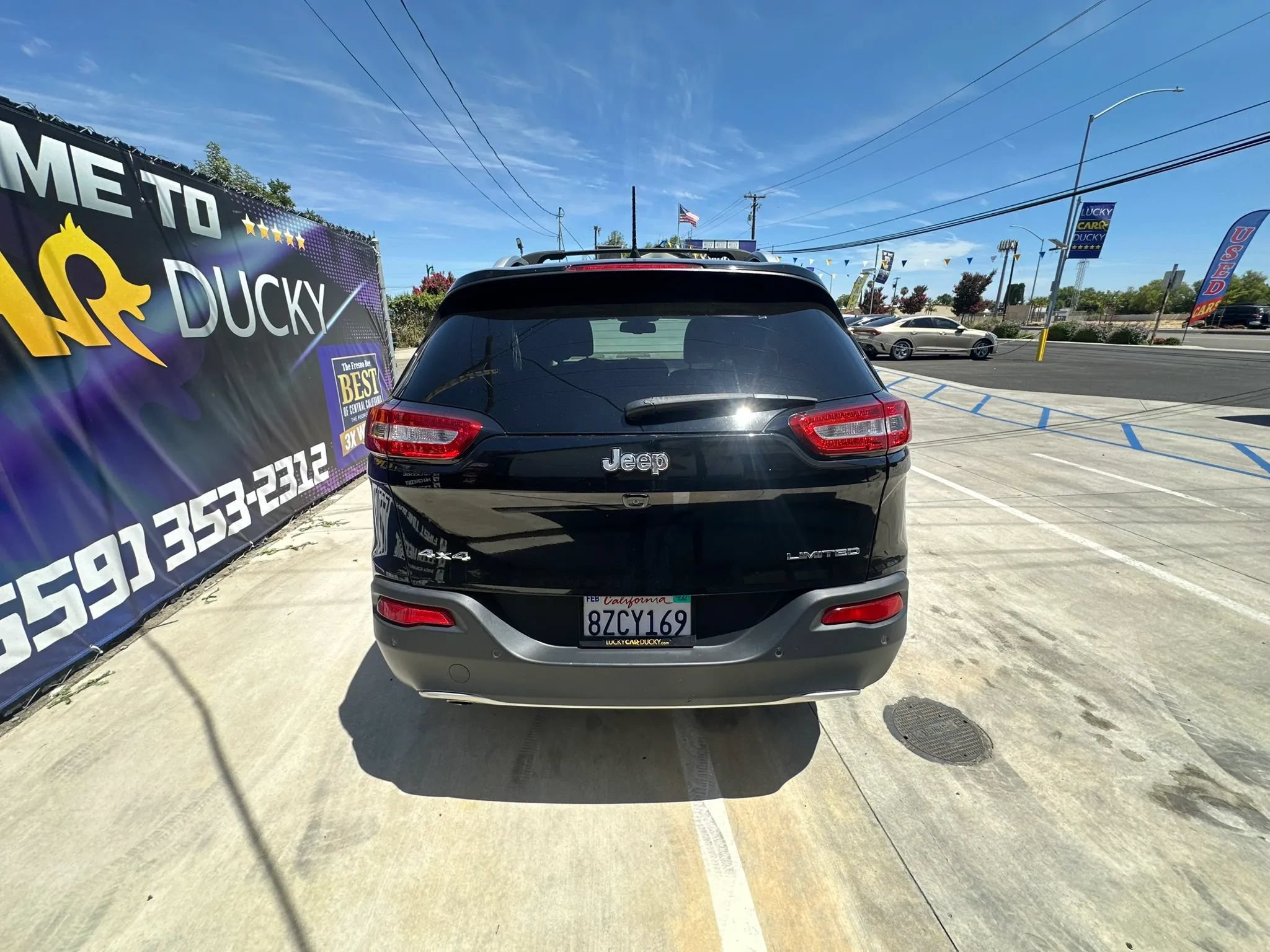 Used 2018 Jeep Cherokee Limited AWD/4WD image 6