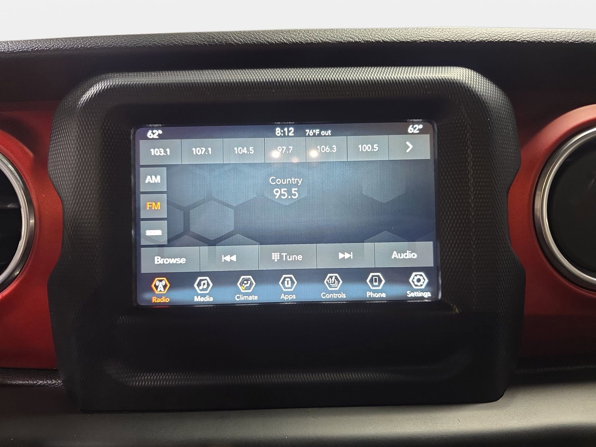 Used 2020 Jeep Gladiator Rubicon w/ Cold Weather Group AWD/4WD image 22