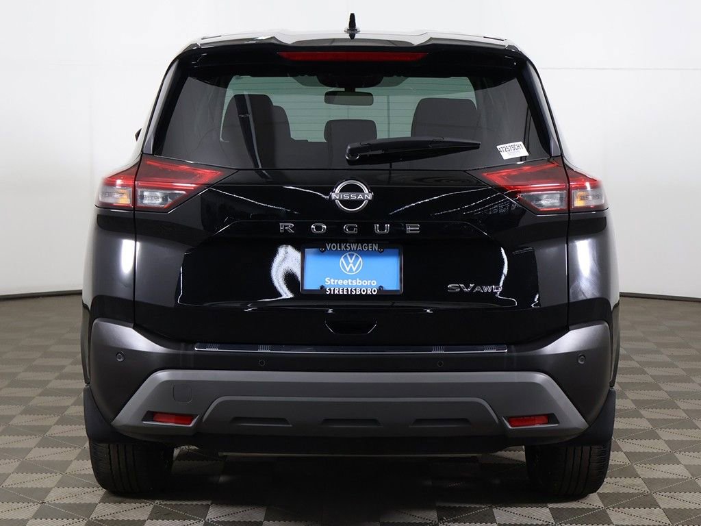 Used 2023 Nissan Rogue SV AWD/4WD image 10