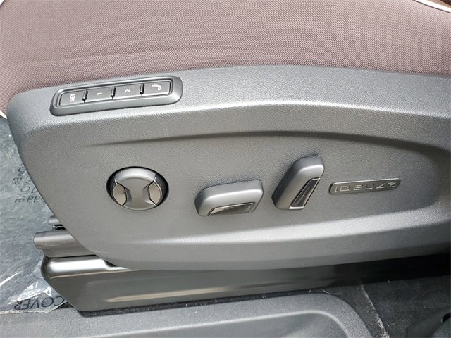 New 2025 Volkswagen ID. Buzz Pro S image 15