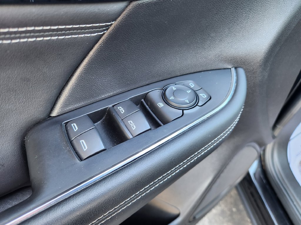 Used 2023 Buick Envision Preferred FWD image 24