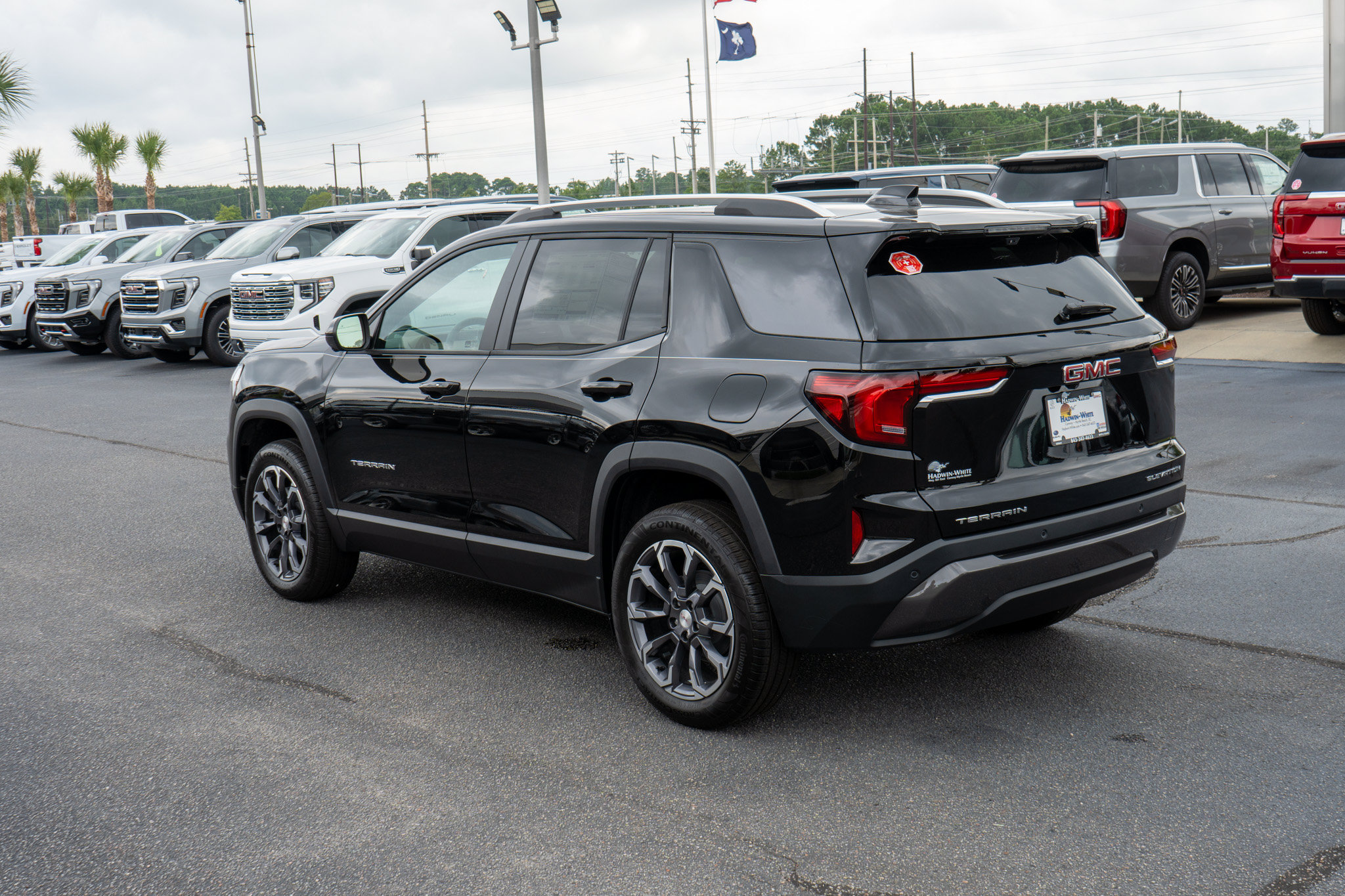 New 2027 GMC Terrain Elevation w/ Elevation Premium Package FWD image 5