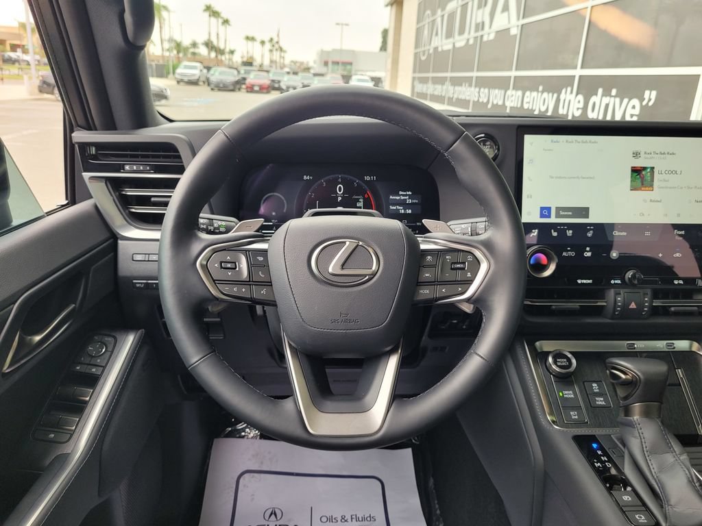 Used 2026 Lexus GX 550 w/ Accessory Package (31) AWD/4WD image 19