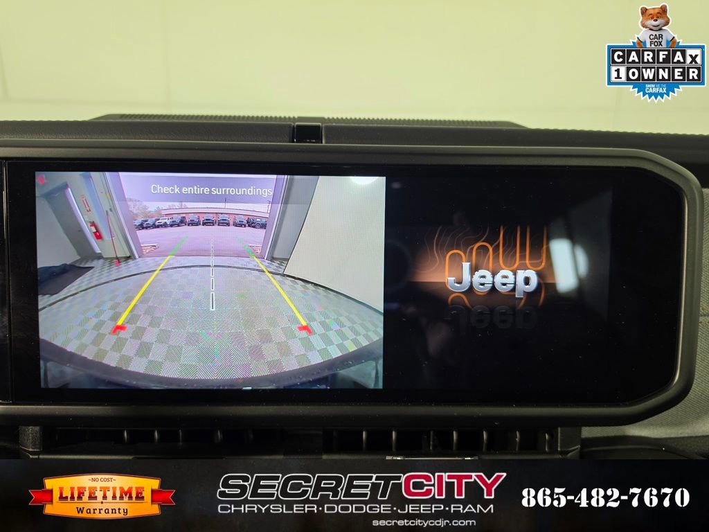 Used 2025 Jeep Wrangler Sahara 4xe image 21