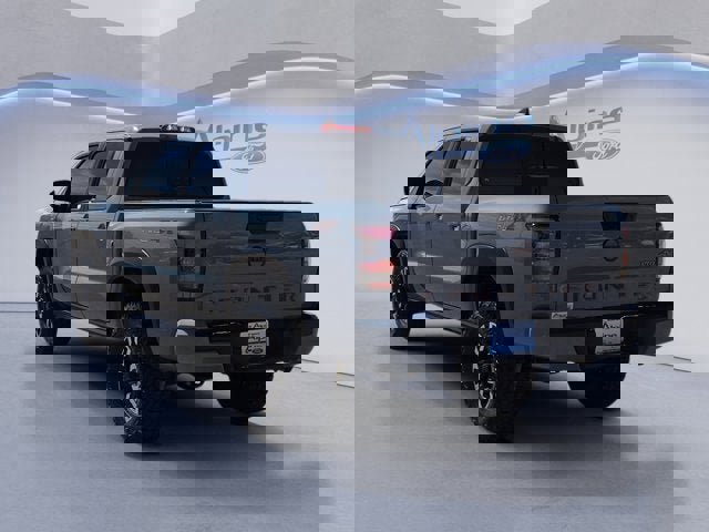 Used 2022 Nissan Frontier PRO-4X image 3