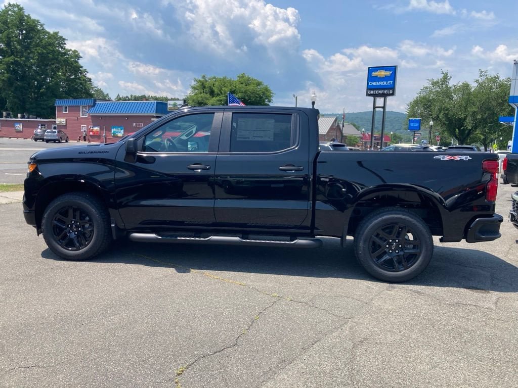 New 2026 Chevrolet Silverado 1500 Custom w/ Turbomax Blackout Package AWD/4WD image 4