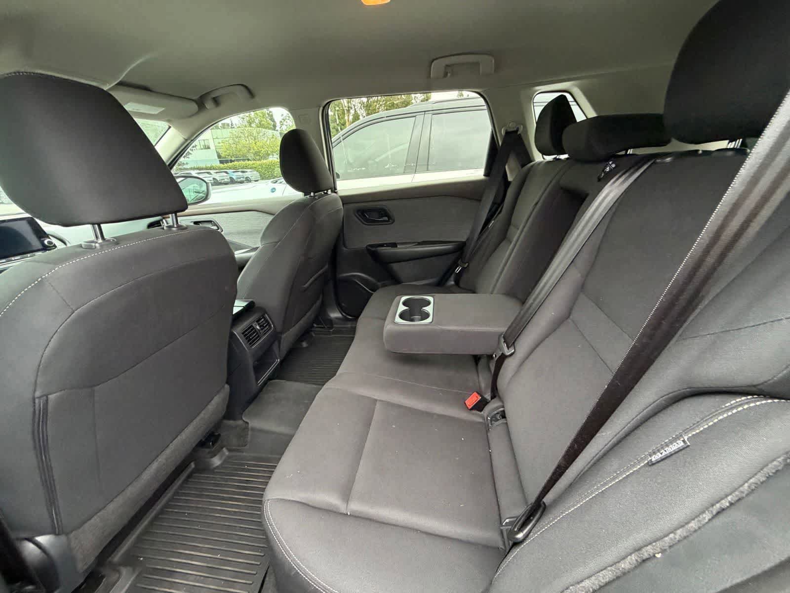 Used 2023 Nissan Rogue S FWD image 5
