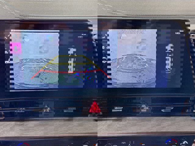 Used 2025 Kia Sportage X-Line image 14