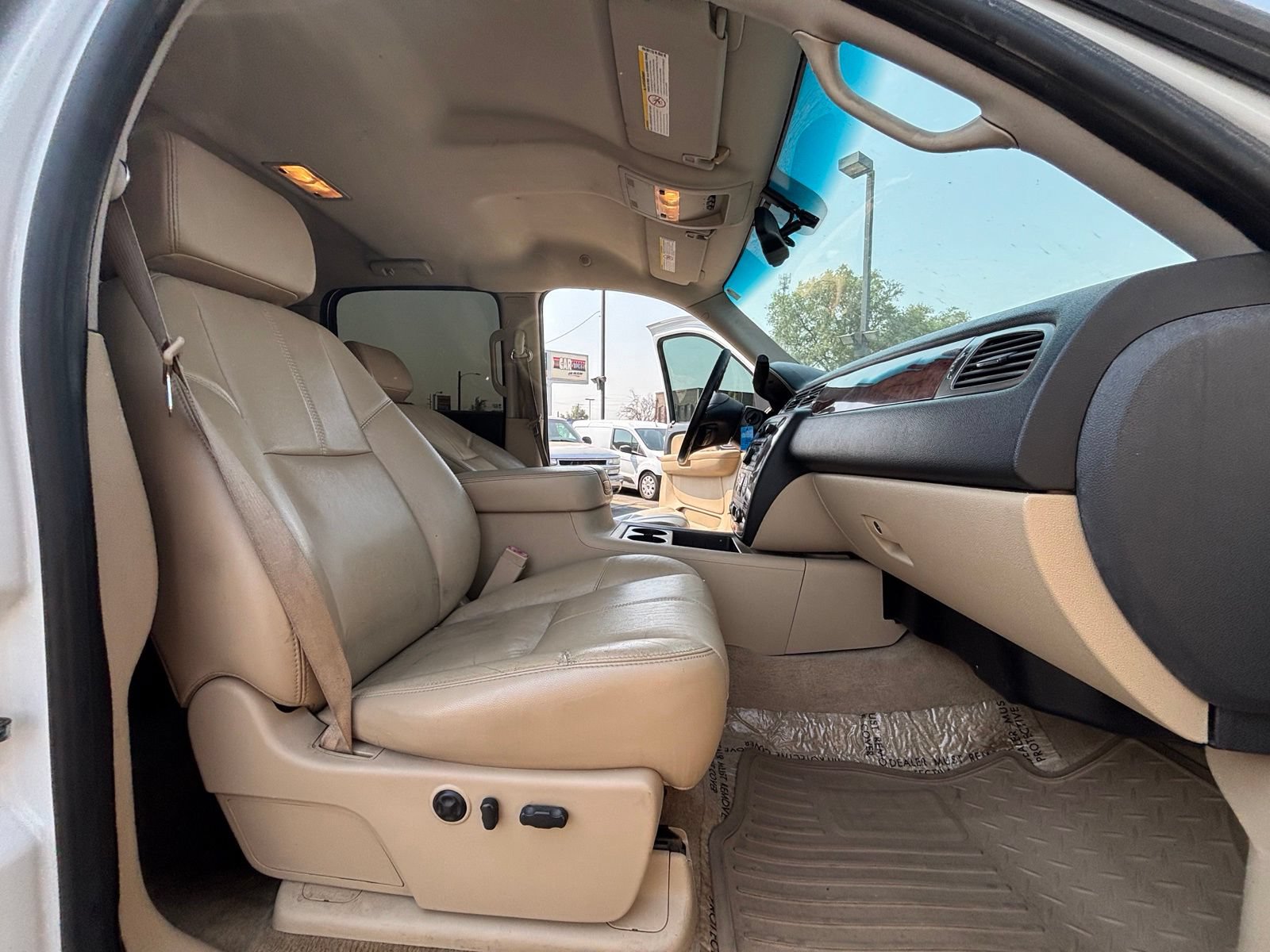 Used 2007 Chevrolet Silverado 2500 LT AWD/4WD image 12