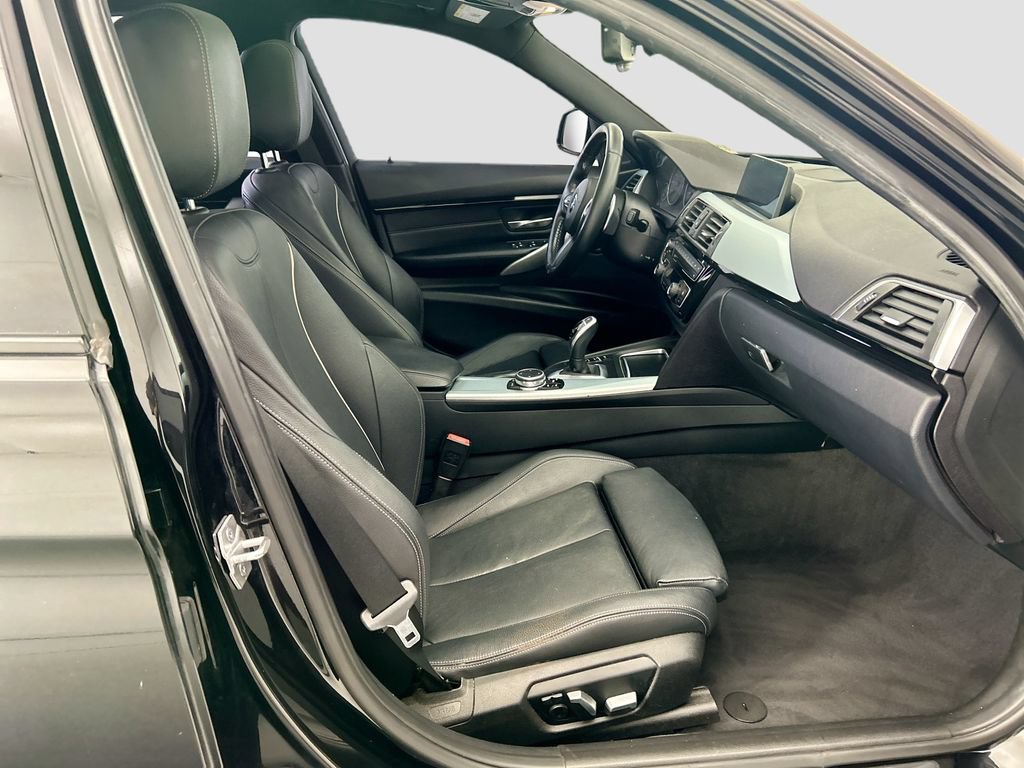 Used 2017 BMW 340i Sedan RWD image 19