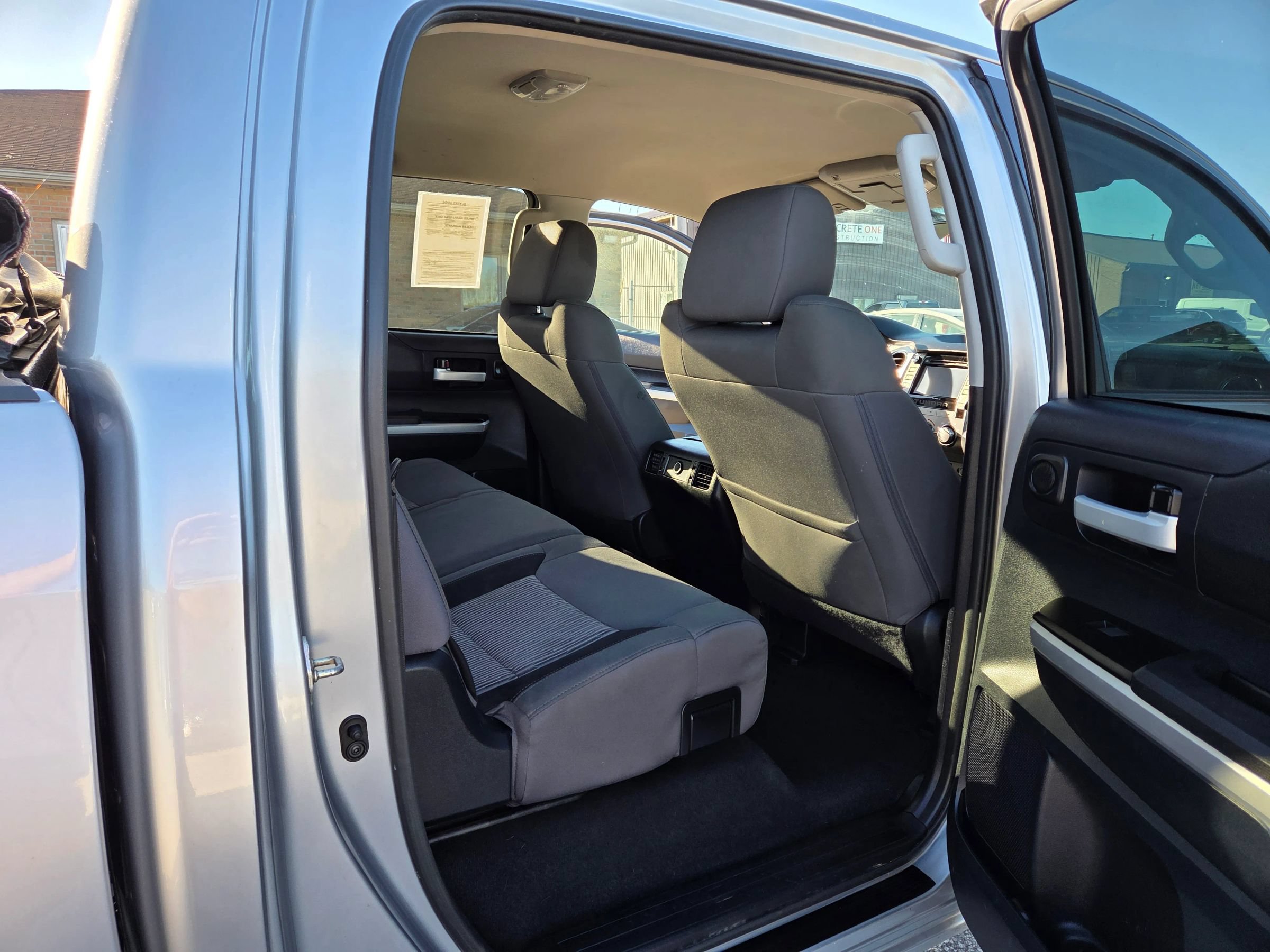 Used 2015 Toyota Tundra SR5 w/ TRD Off Road Package AWD/4WD image 19