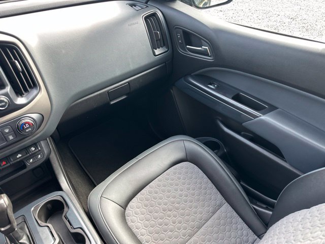 Used 2017 Chevrolet Colorado Z71 AWD/4WD image 21