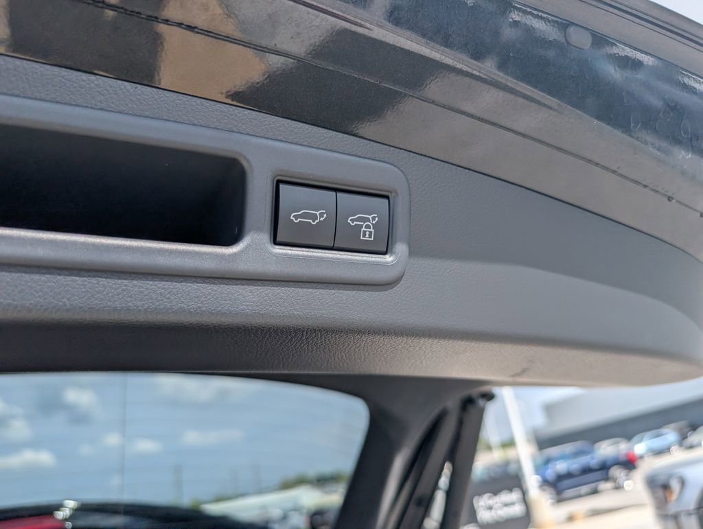 Used 2025 Lexus RX 350 Premium w/ Accessory Package (Z1) FWD image 15