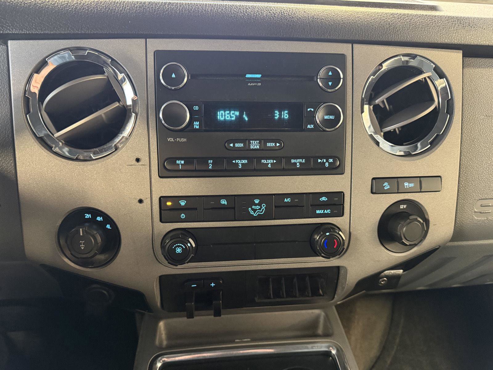 Used 2013 Ford F250 XLT w/ XLT Interior Pkg image 21