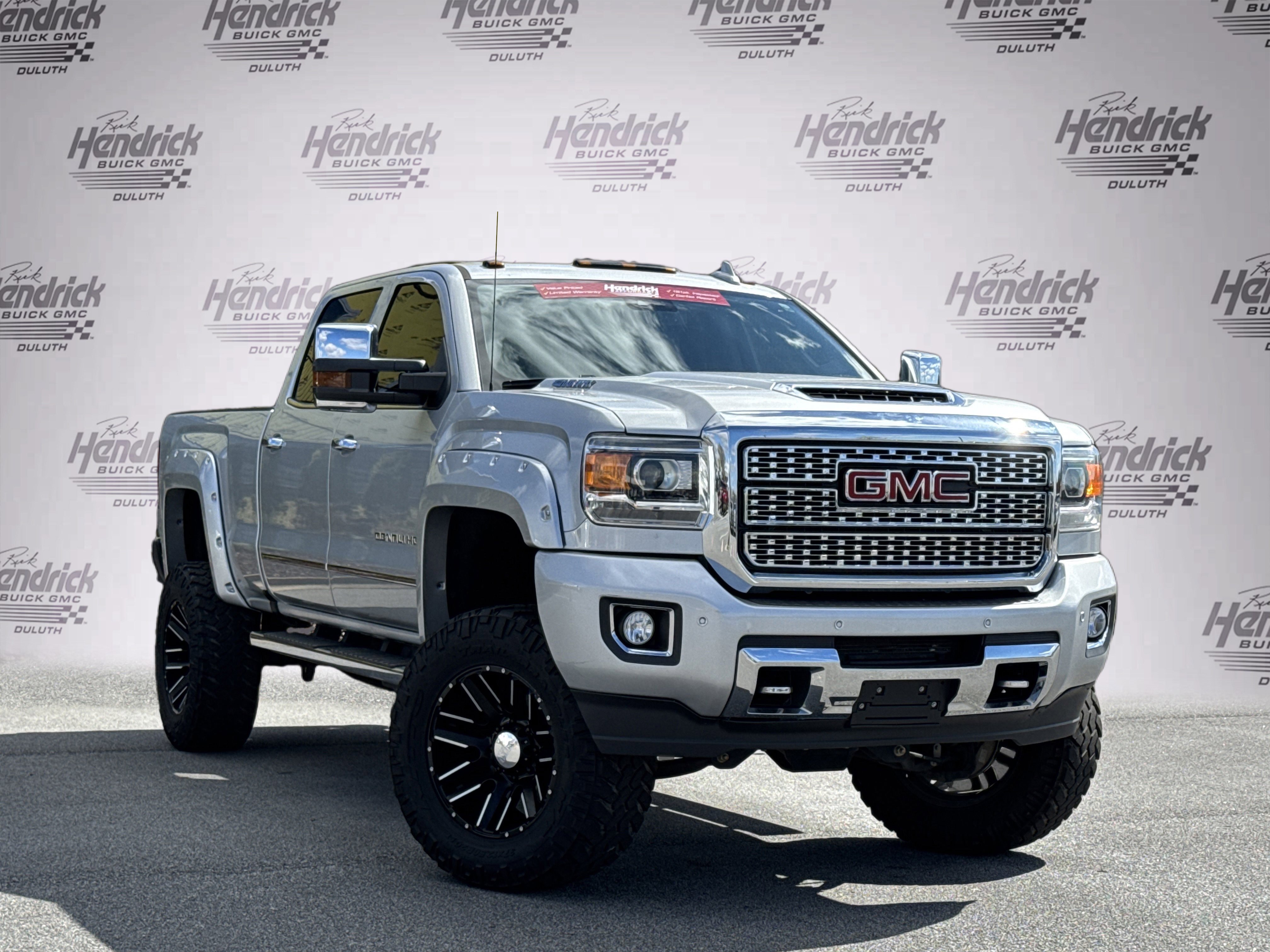 Used 2019 GMC Sierra 2500 Denali w/ Duramax Plus Package image 2