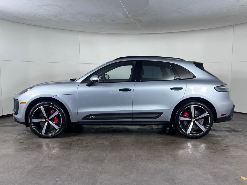 Certified 2024 Porsche Macan GTS image 2