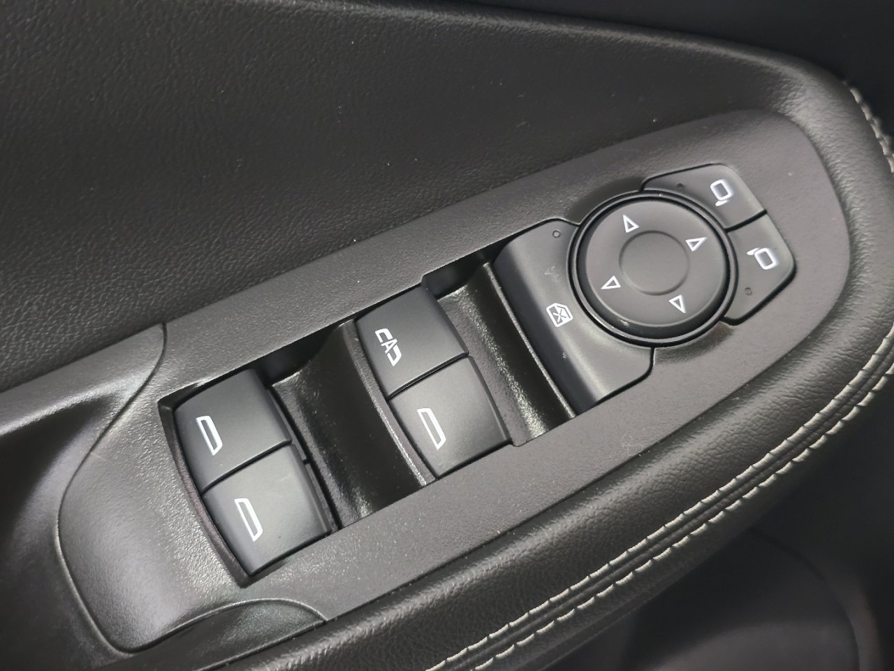 Used 2025 Buick Encore GX Preferred FWD image 22