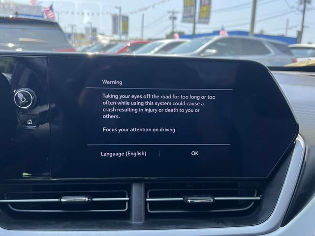Used 2025 Chevrolet Trax LS w/ LS Convenience Package FWD image 25