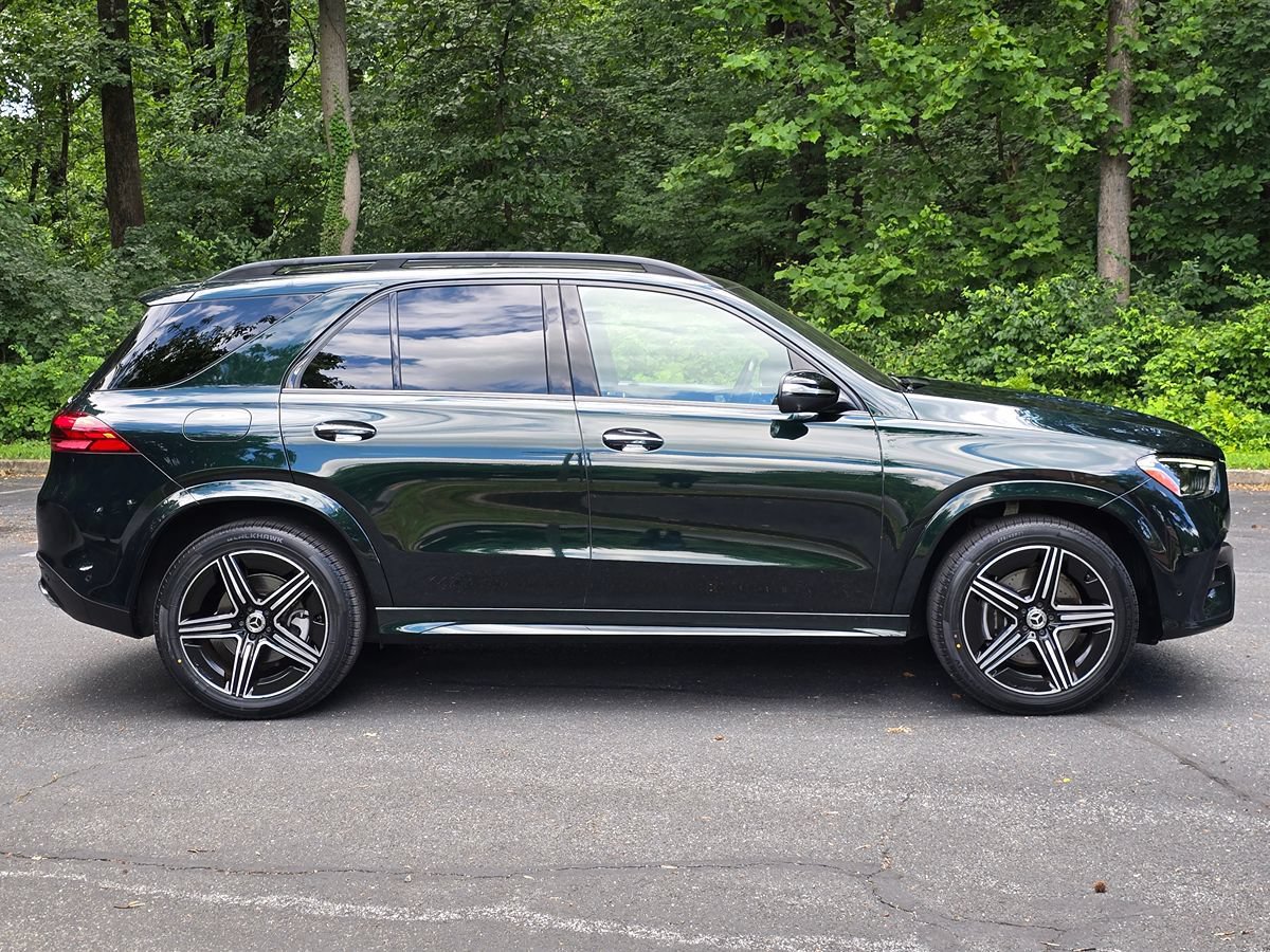 Used 2024 Mercedes-Benz GLE 450e 4MATIC image 7