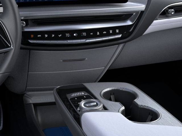 New 2027 Cadillac Lyriq Luxury w/ LPO, Floor Liner Package AWD/4WD image 23