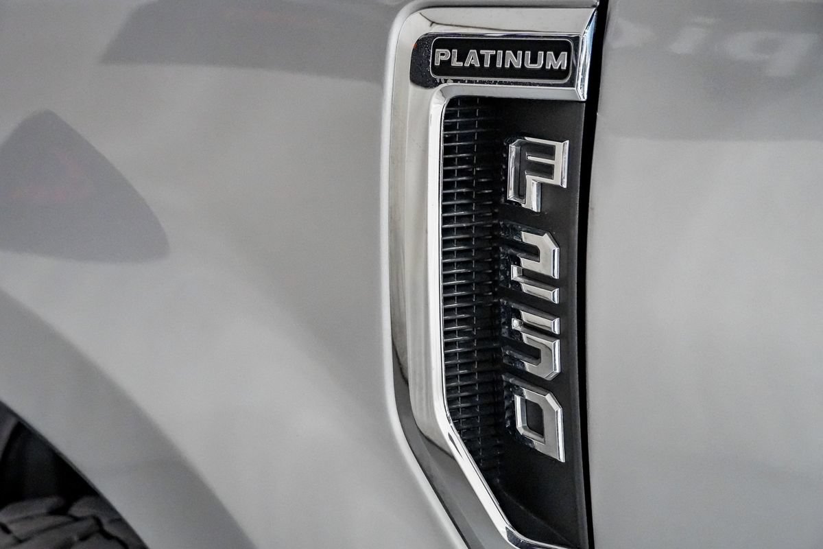 Used 2022 Ford F250 Platinum w/ FX4 Off-Road Package AWD/4WD image 44