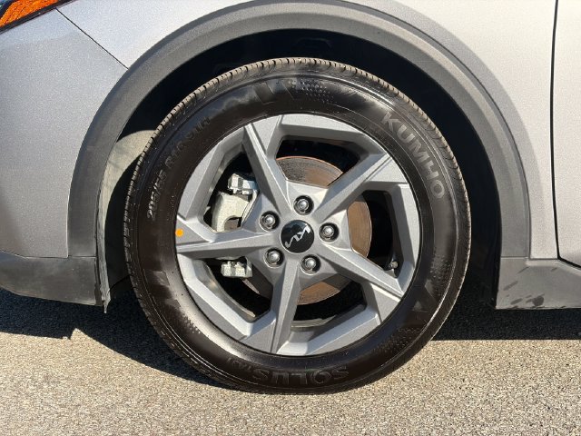 Used 2025 Kia K4 FWD image 9
