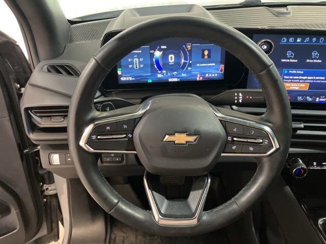 Used 2025 Chevrolet Silverado EV LT image 14